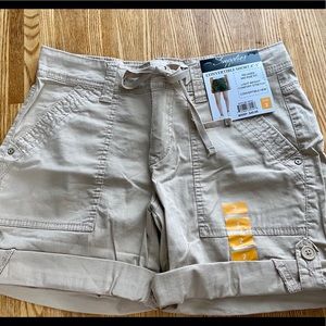 Comfy Bermuda-Length Cargo Shorts